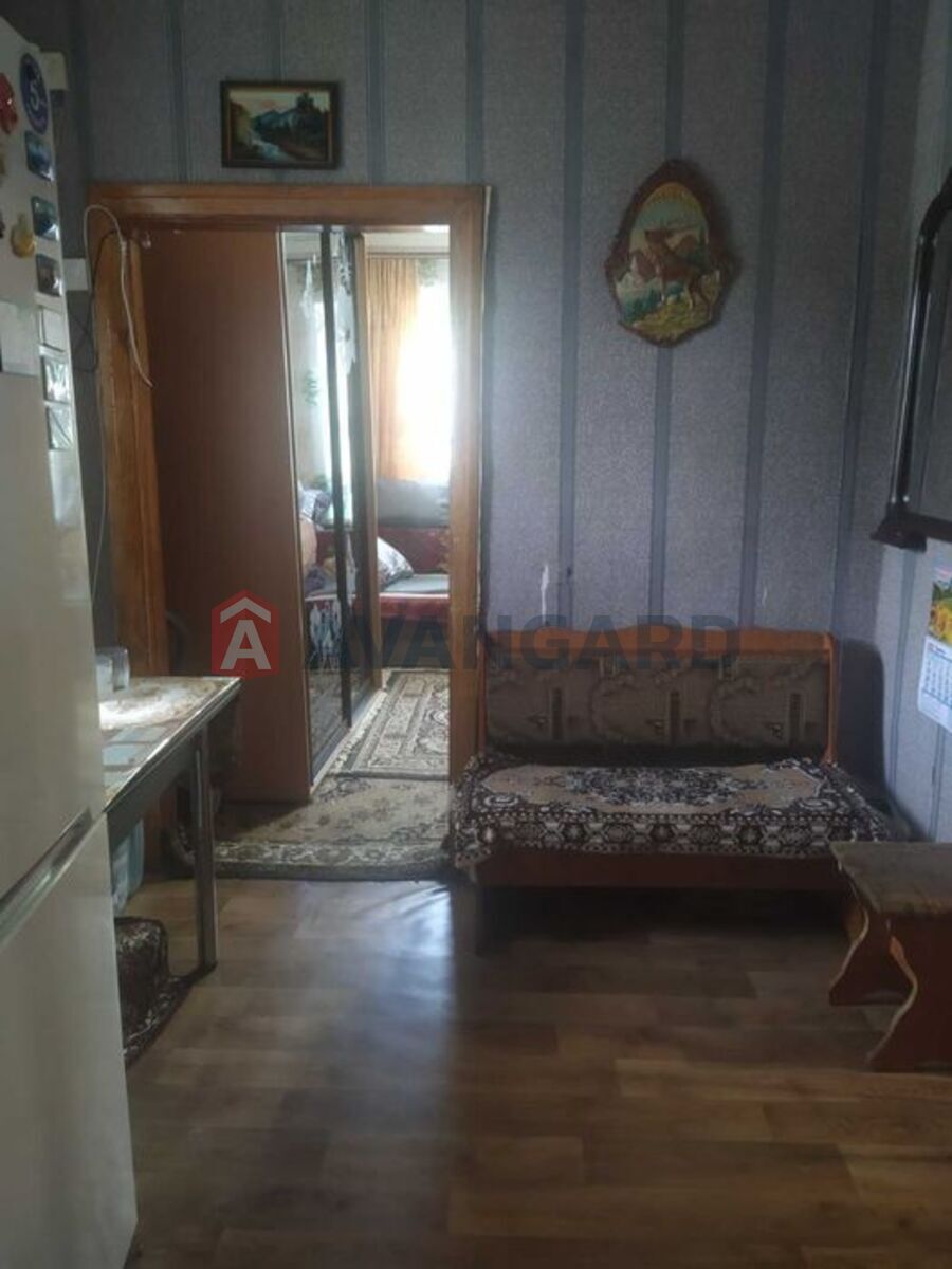 ������� �������, 38 ��.�. ���� 3