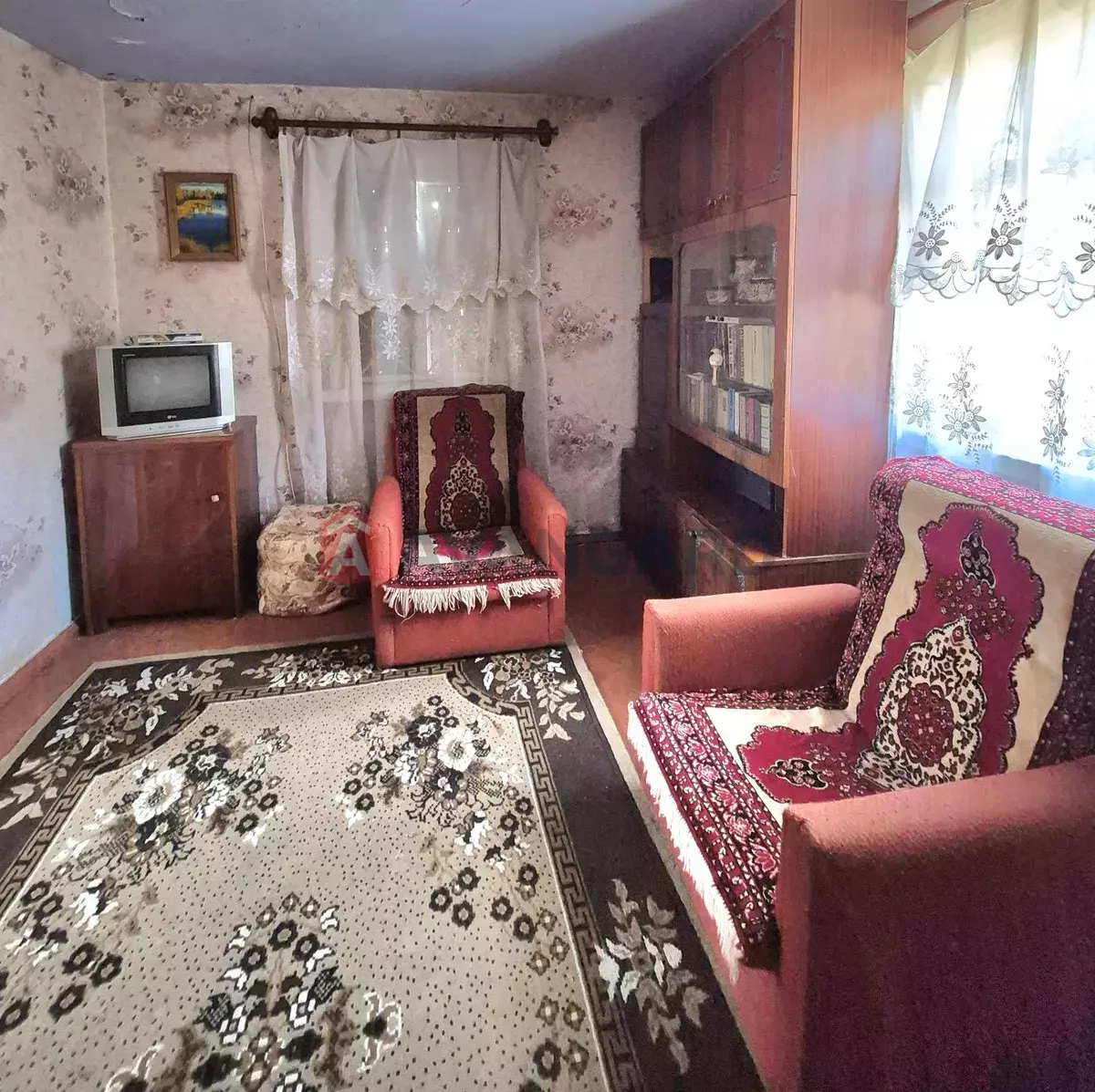 ����, 40 ��.�. ���� 8