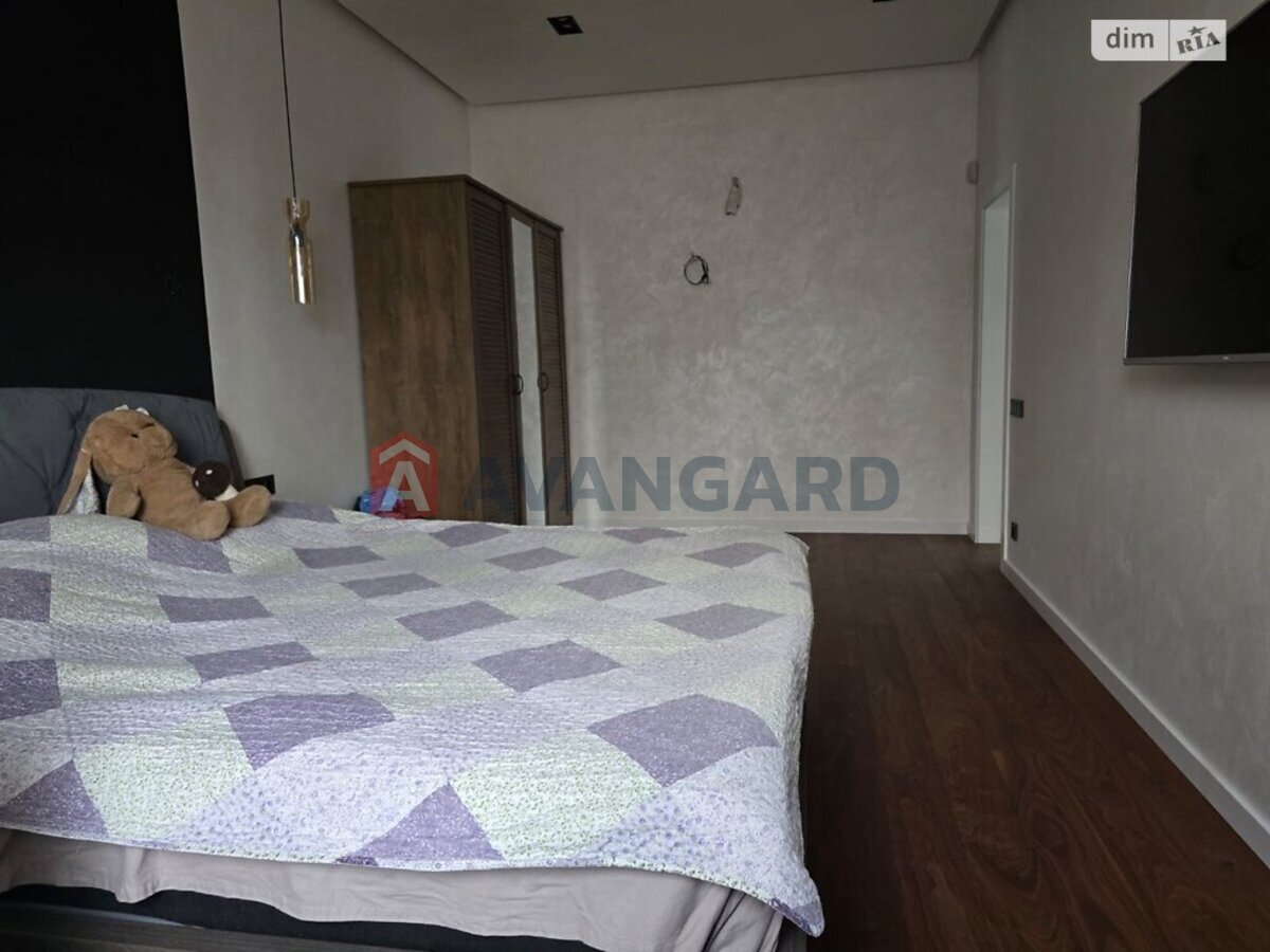 ���, 325 ��.�. ���� 9