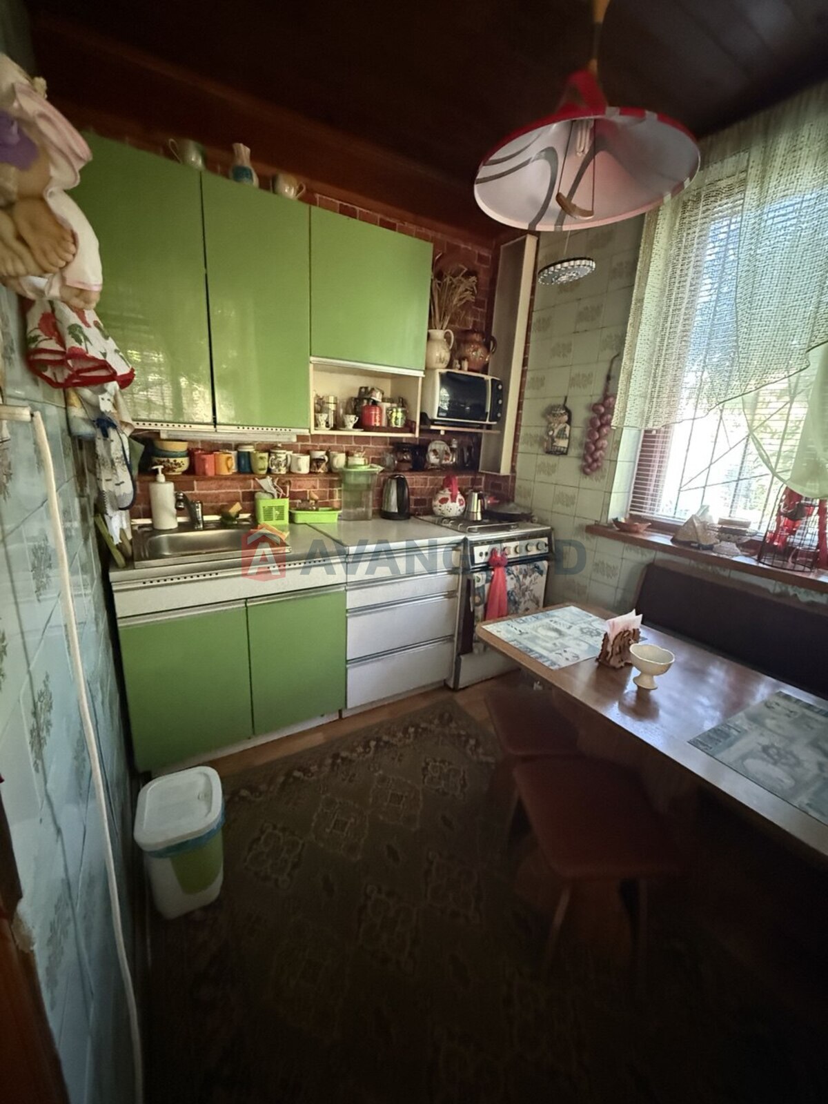 ����, 100 ��.�. ���� 3