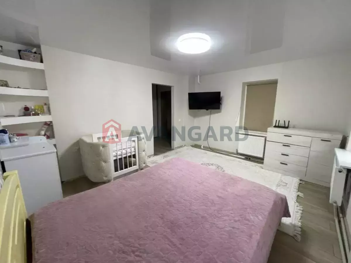 ���, 100 ��.�. ���� 7