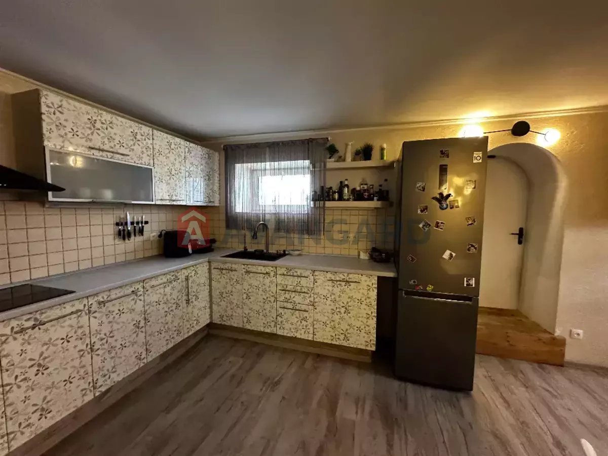 �������, 167 ��.�. ���� 9