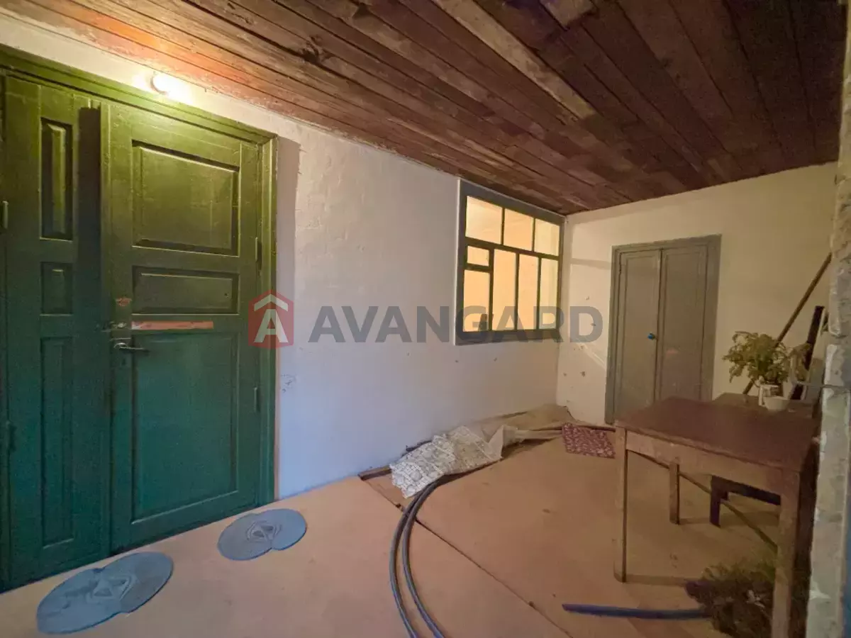 �������, 52 ��.�. ���� 17