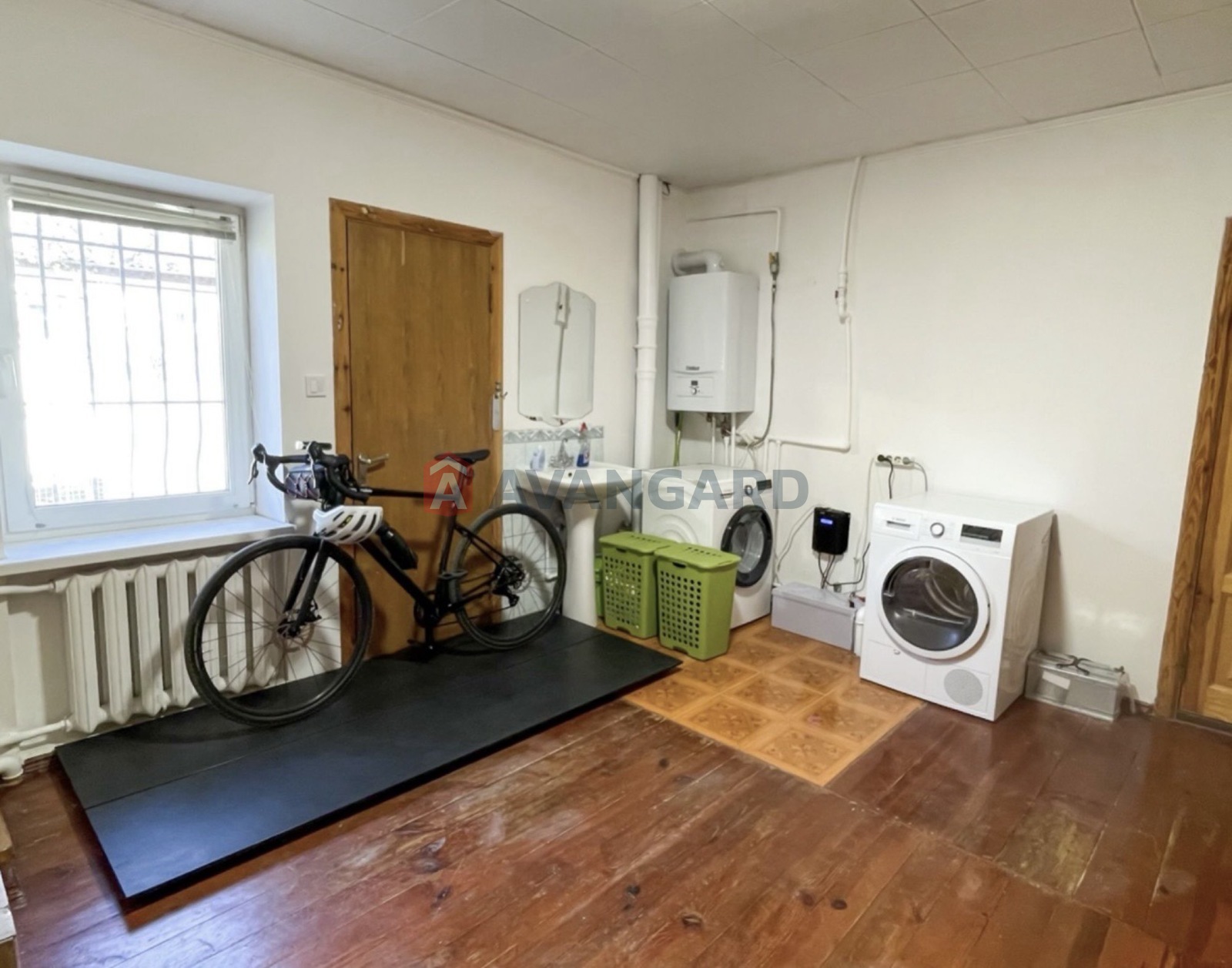 �������, 180 ��.�. ���� 21