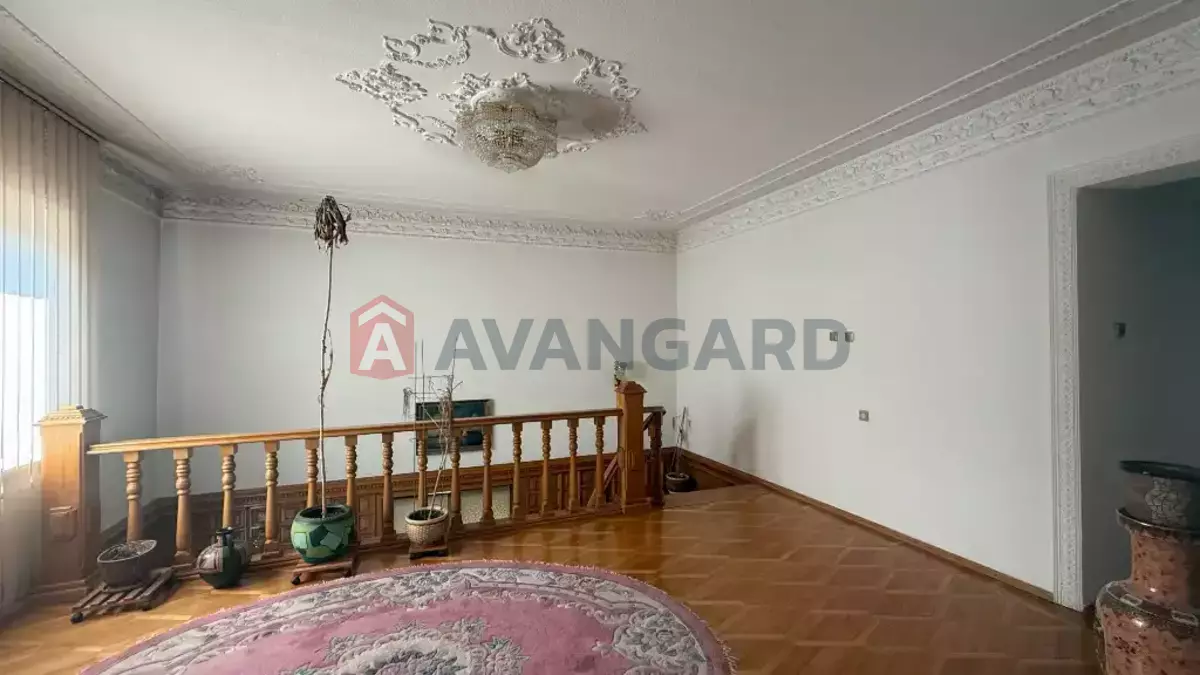 �������, 300 ��.�. ���� 22