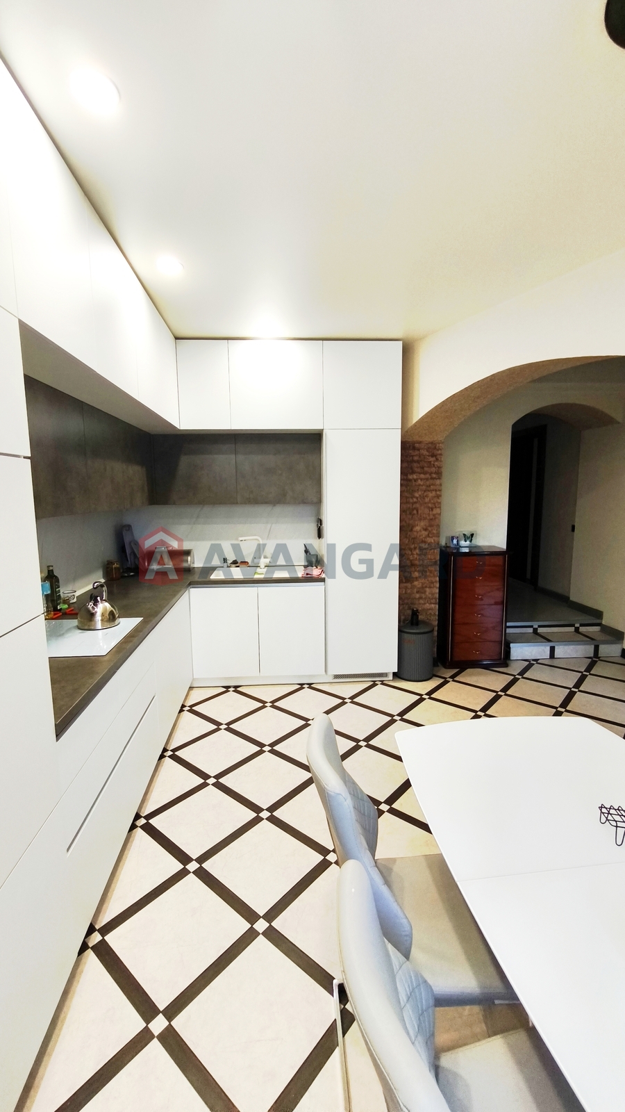 ���, 140 ��.�. ���� 3