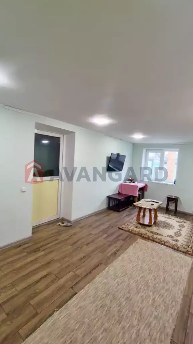 �������, 80 ��.�. ���� 9