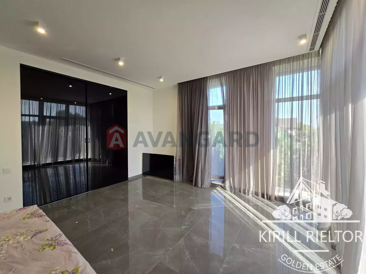 �������, 306 ��.�. ���� 14