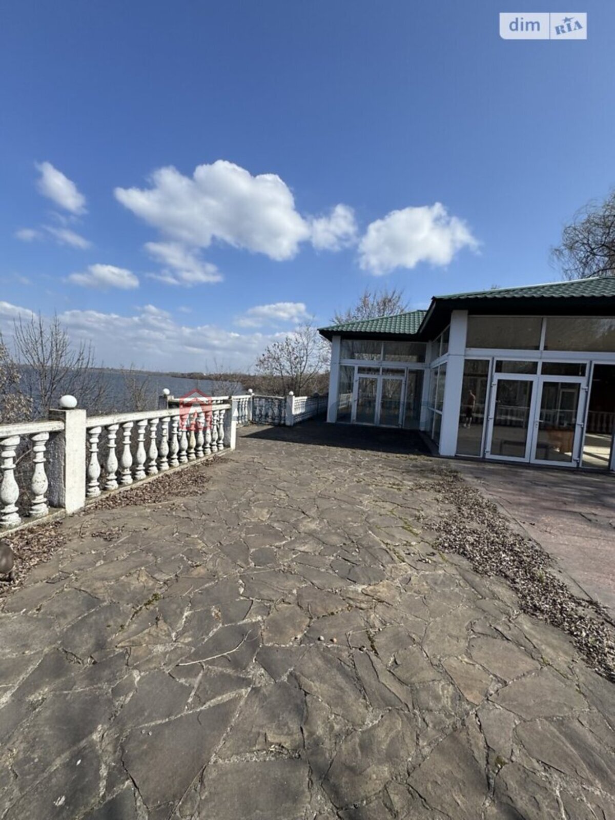 �������, 1000 ��.�. ���� 25