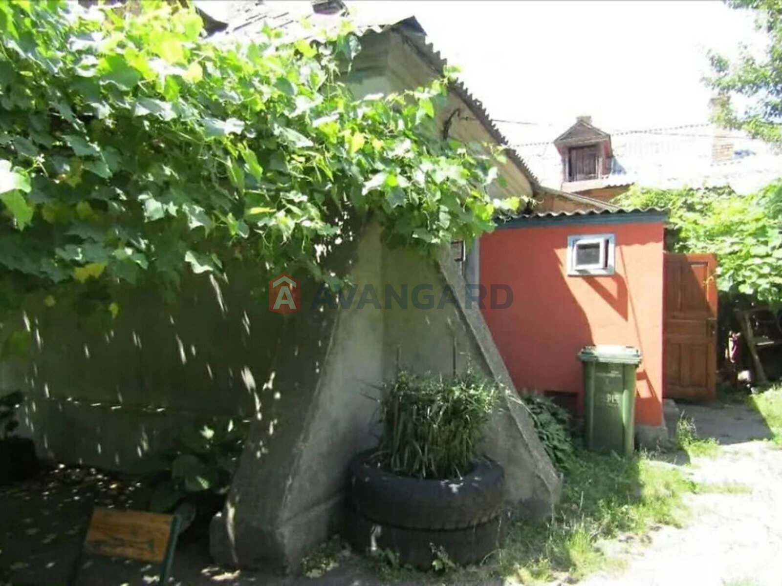 ������� �������, 33 ��.�. ���� 2