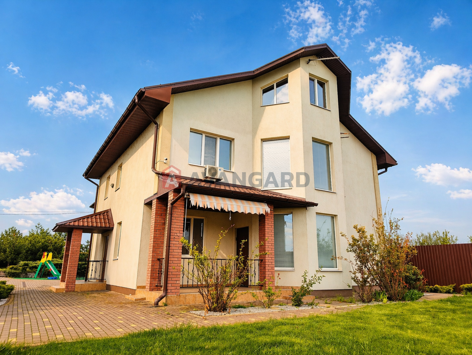 �������, 270 ��.�. ���� 2