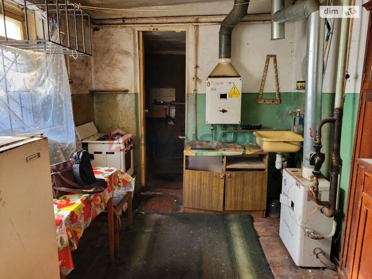 ������� �������, 48 ��.�. ���� 4