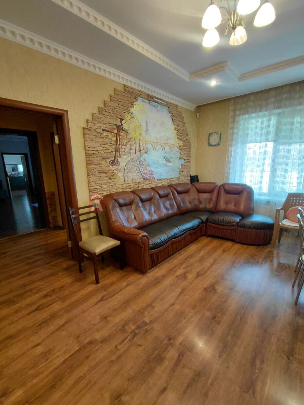 �������, 225 ��.�. ���� 11