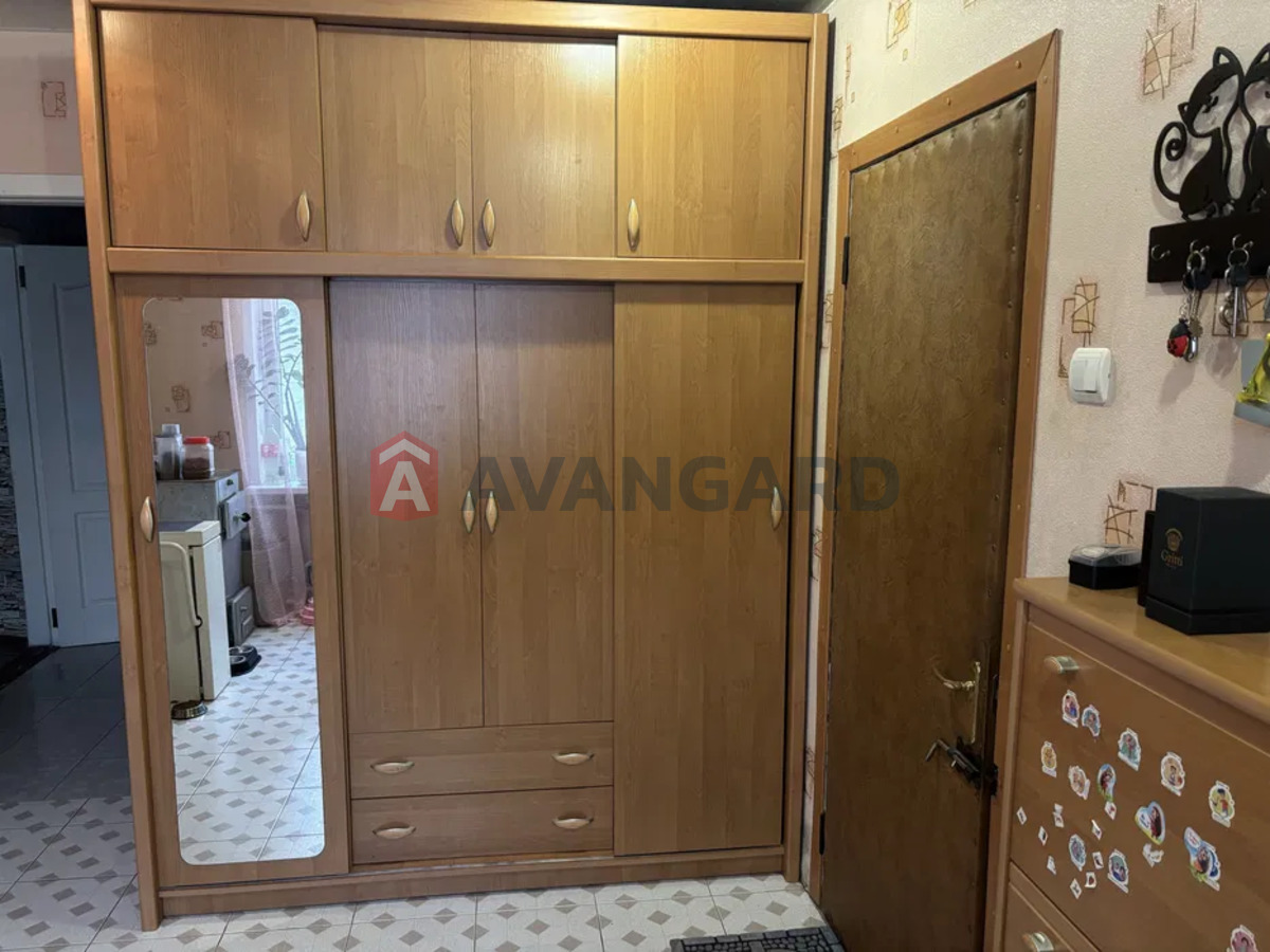 �������, 100 ��.�. ���� 20