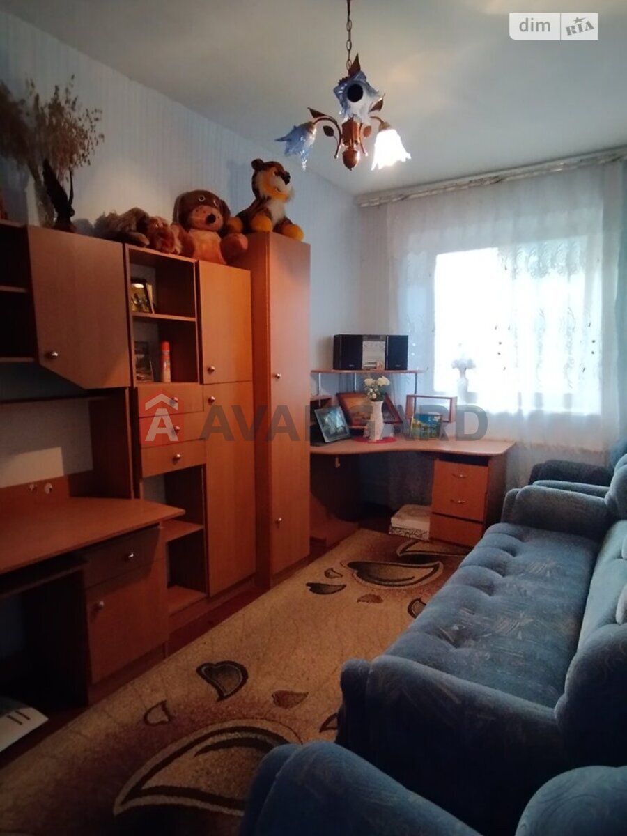 �������, 102 ��.�. ���� 10