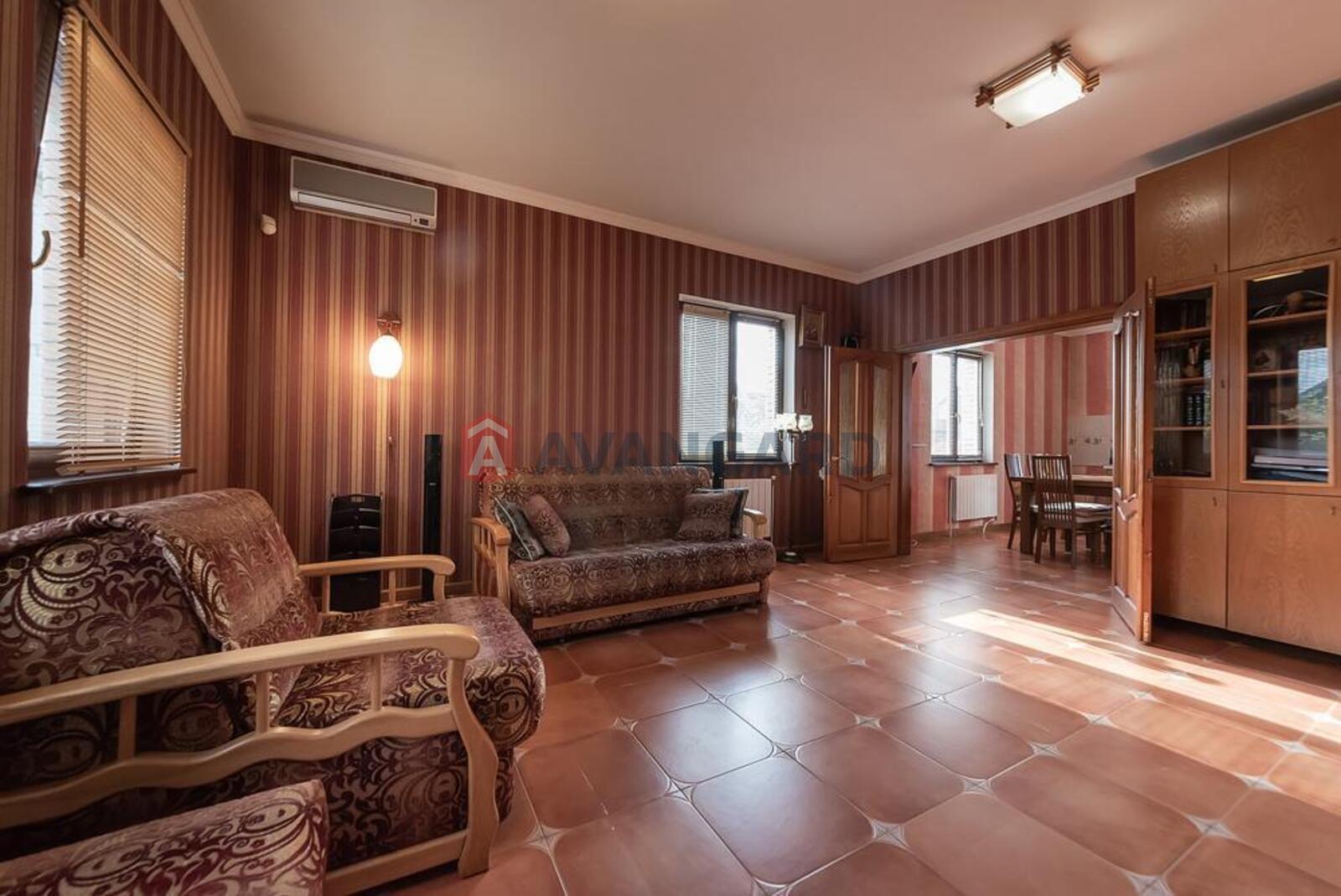 �������, 283 ��.�. ���� 7