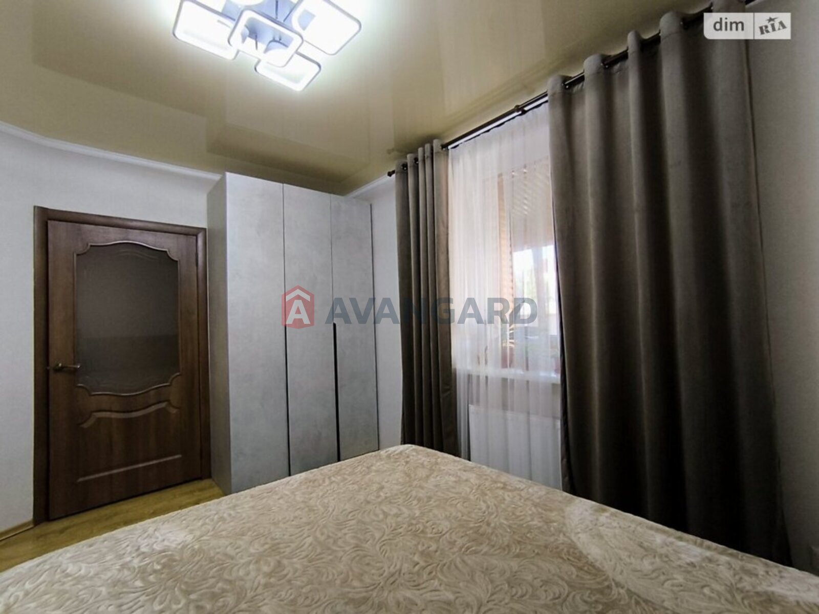 ������� �������, 80 ��.�. ���� 28