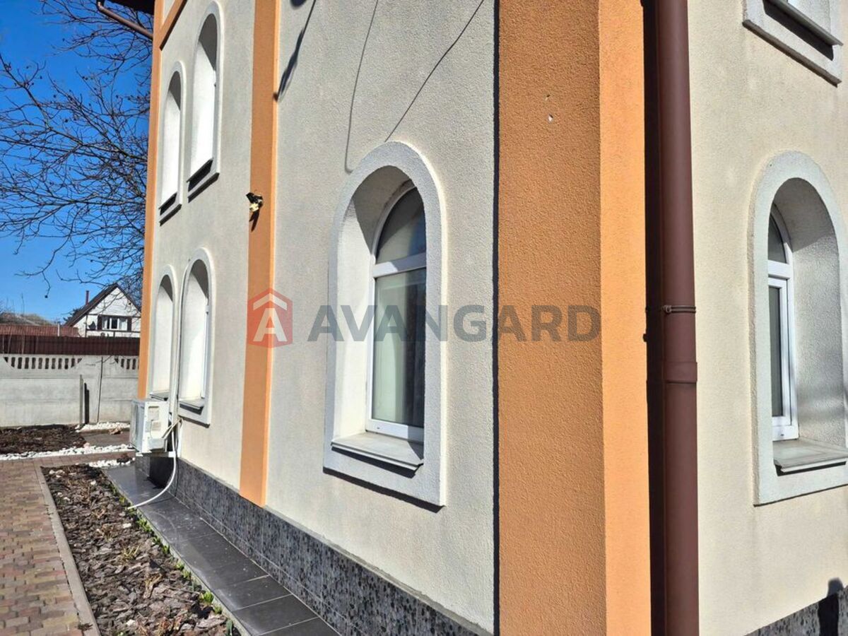 �������, 176 ��.�. ���� 3