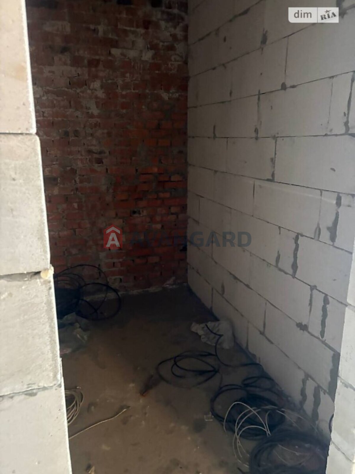 ��������, 135 ��.�. ���� 8