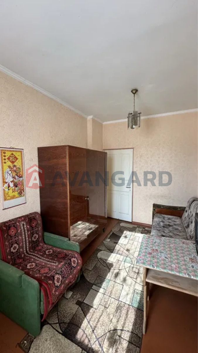 ������� �������, 77 ��.�. ���� 4