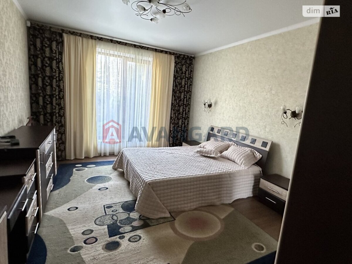 �������, 295 ��.�. ���� 15