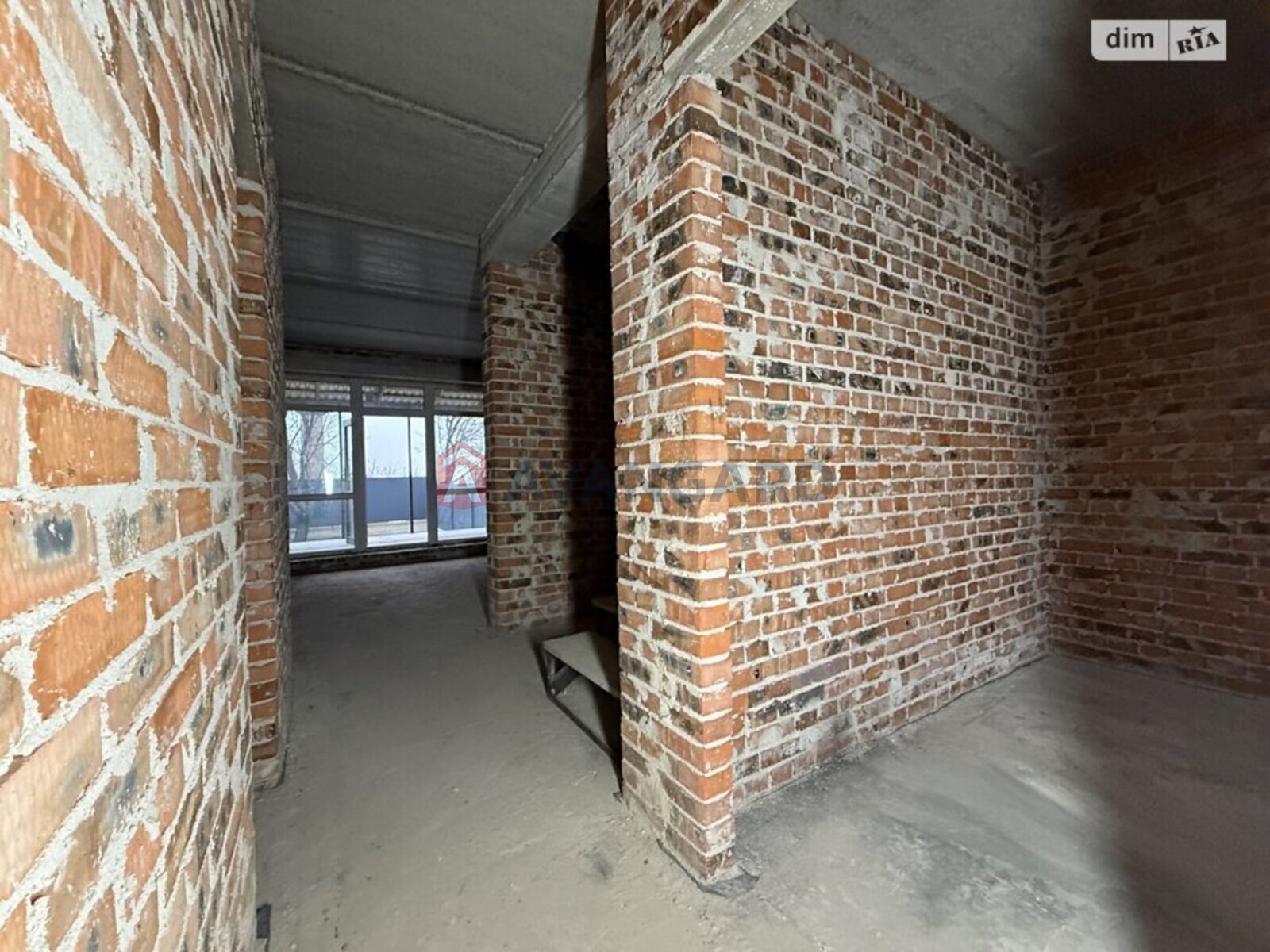 �������, 115 ��.�. ���� 9