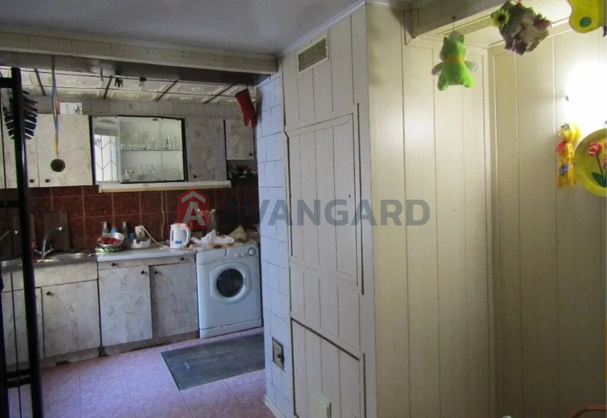 �������, 200 ��.�. ���� 17