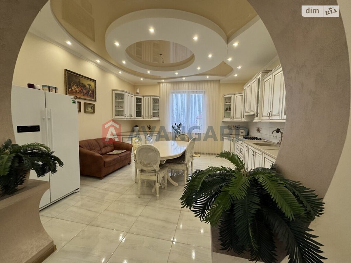 �������, 403 ��.�. ���� 6