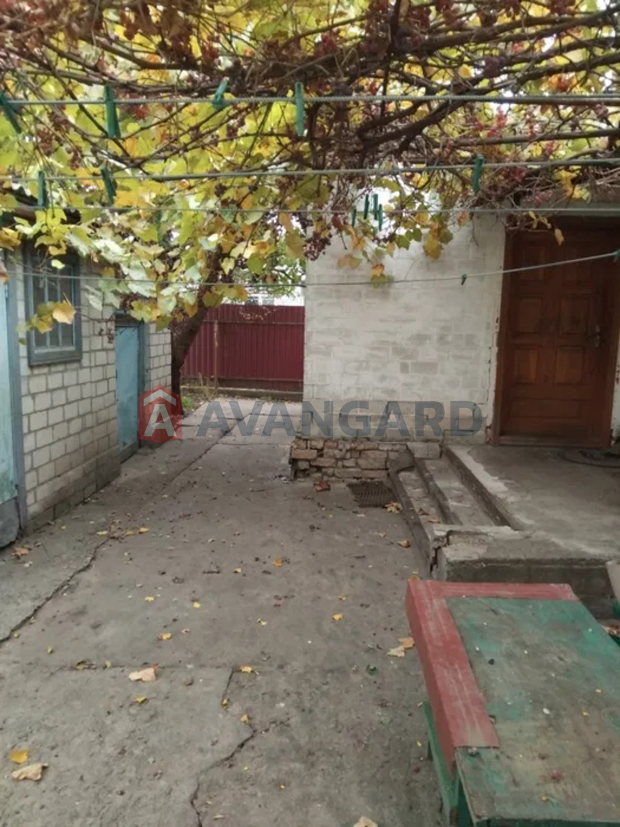 �������, 75 ��.�. ���� 12