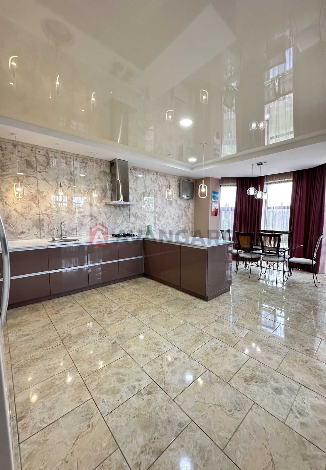 ���, 285 ��.�. ���� 20