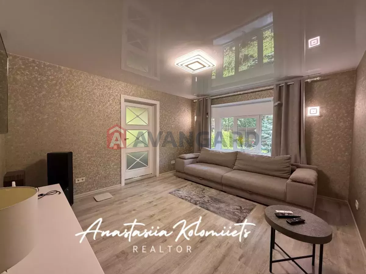 �������, 160 ��.�. ���� 13