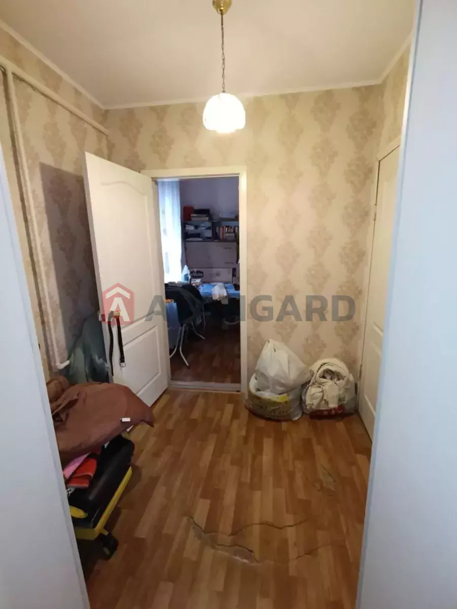 ������� �������, 40 ��.�. ���� 7