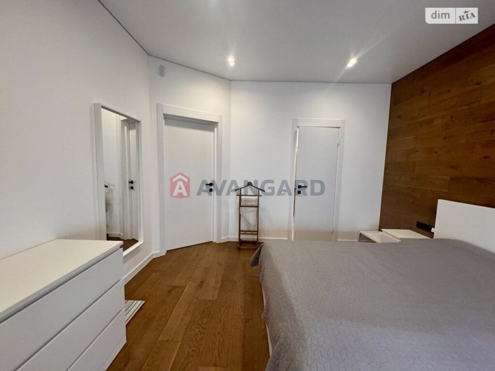 �������, 122 ��.�. ���� 19