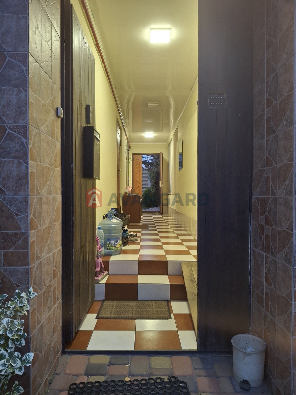 ���, 70 ��.�. ���� 10