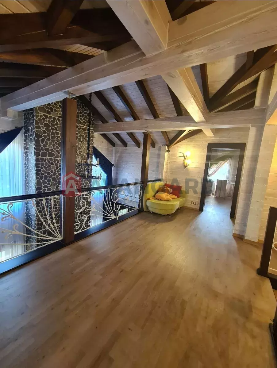 �������, 190 ��.�. ���� 16