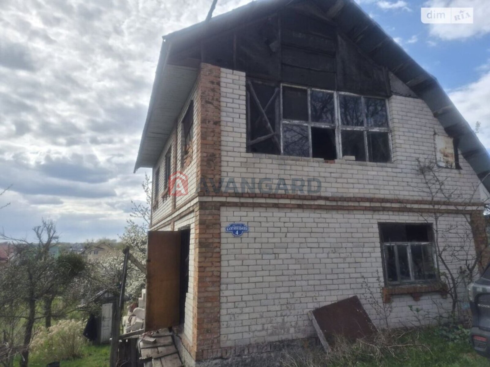 �������, 100 ��.�. ���� 3