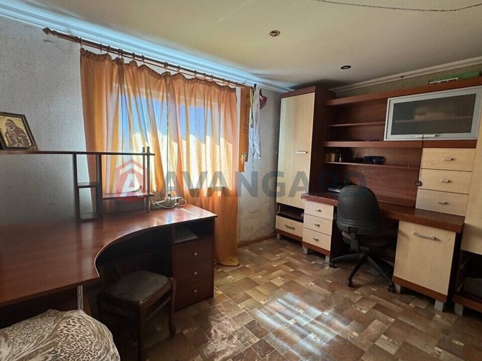 �������, 75 ��.�. ���� 9