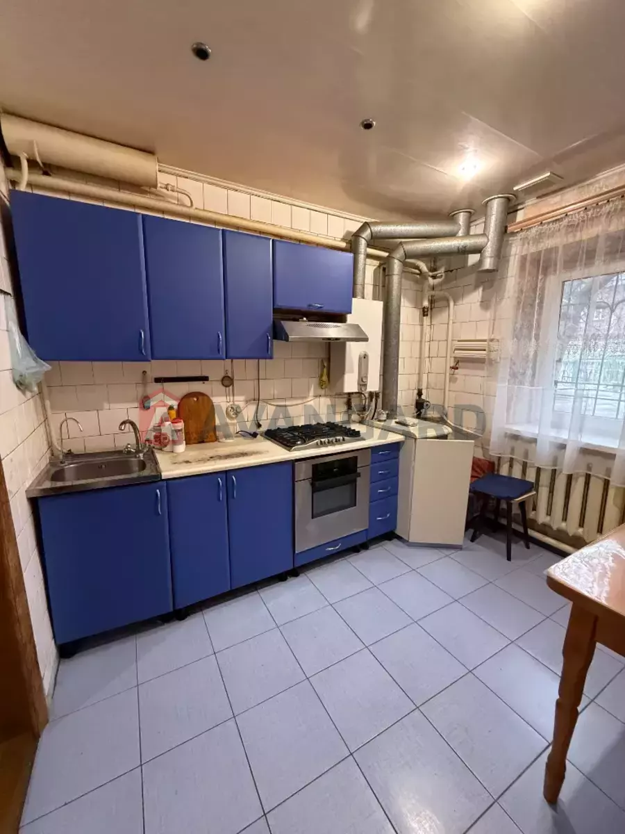 �������, 83 ��.�. ���� 11