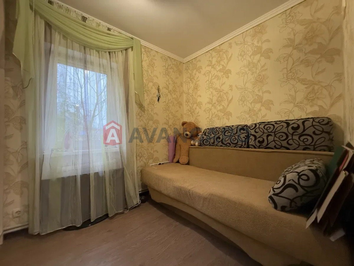 ������� �������, 42 ��.�. ���� 6