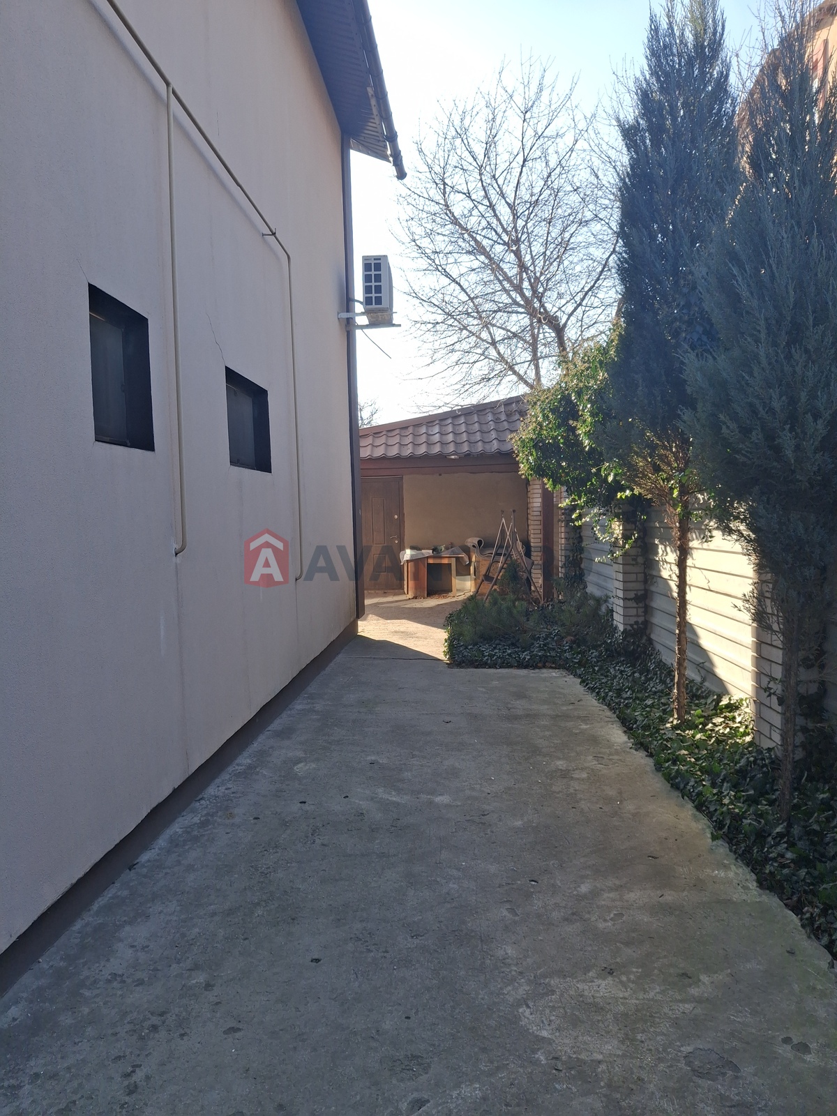 �������, 180 ��.�. ���� 7