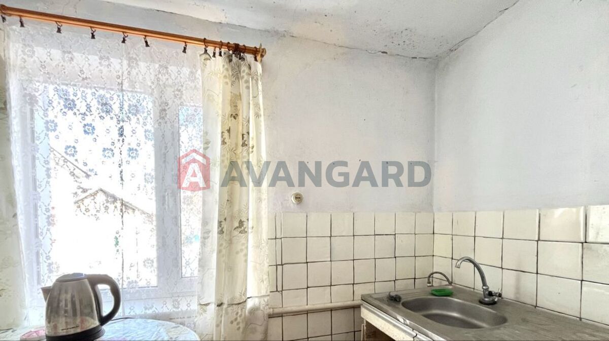 �������, 82 ��.�. ���� 18