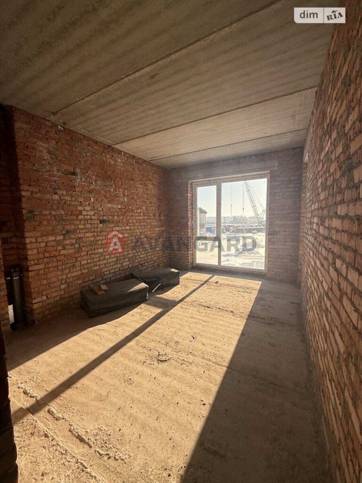 �������, 136 ��.�. ���� 6