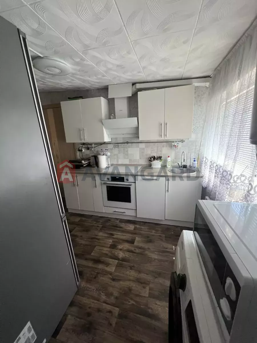 ������� �������, 40 ��.�. ���� 8