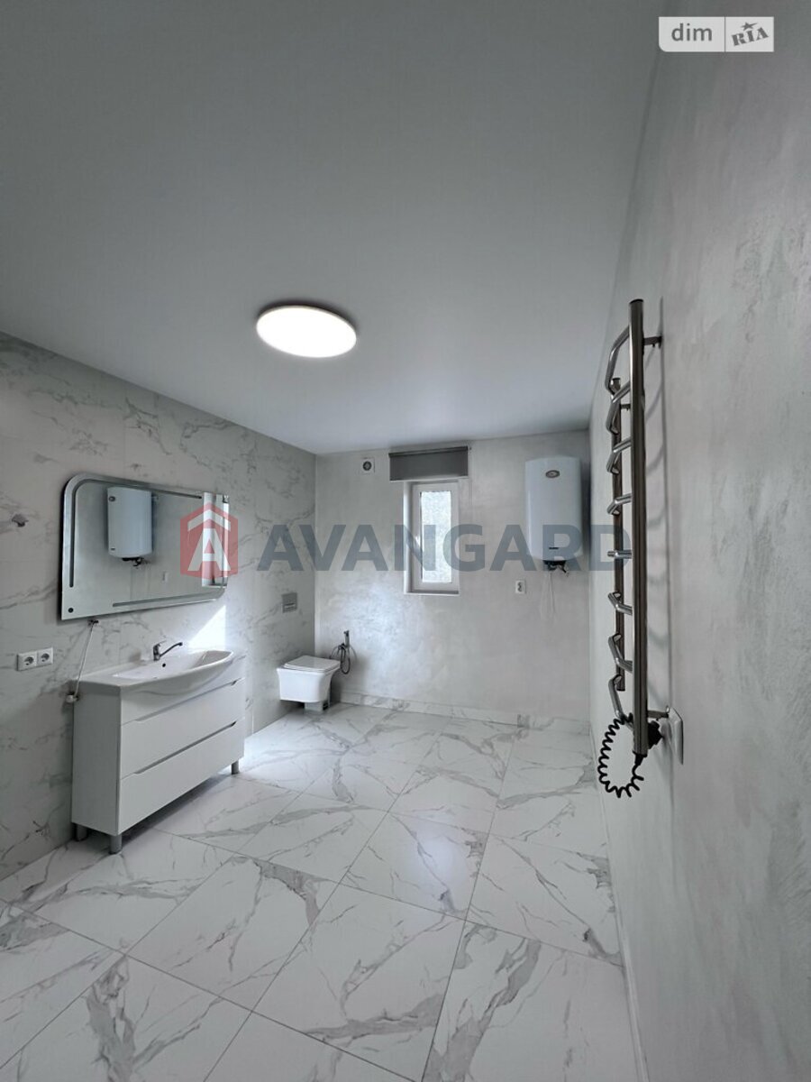 �������, 220 ��.�. ���� 23