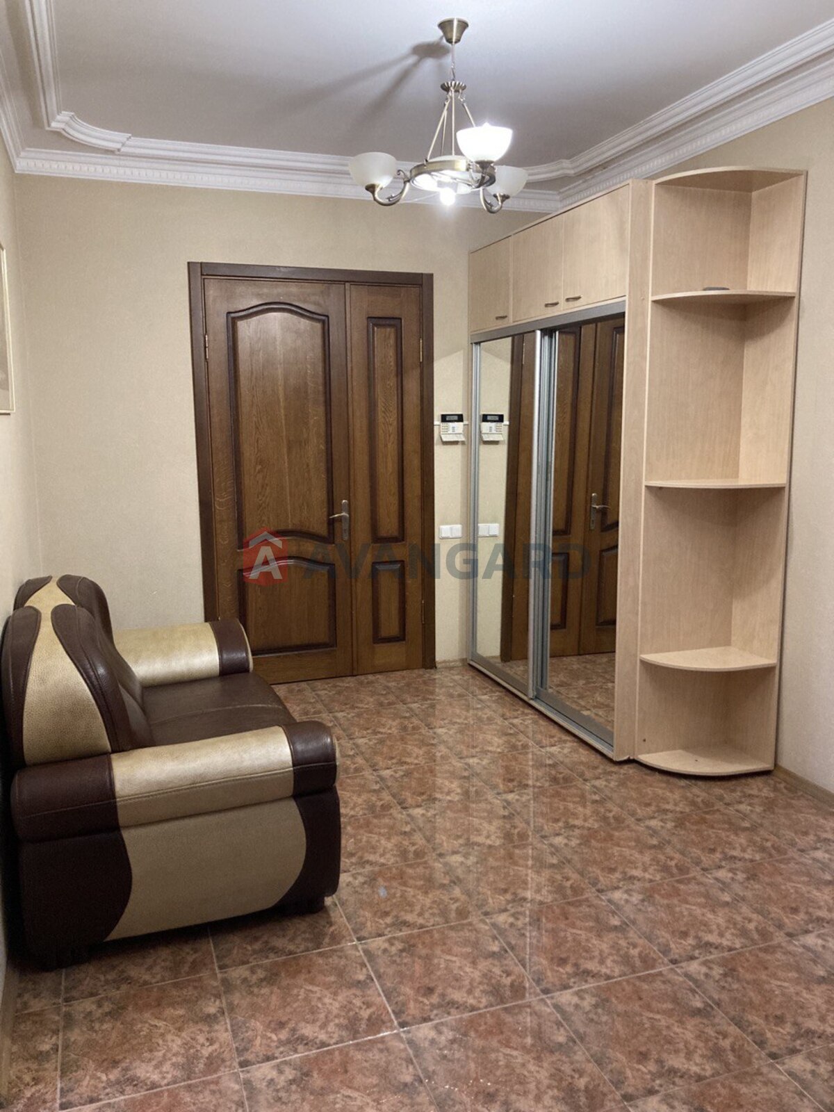 ���, 440 ��.�. ���� 5