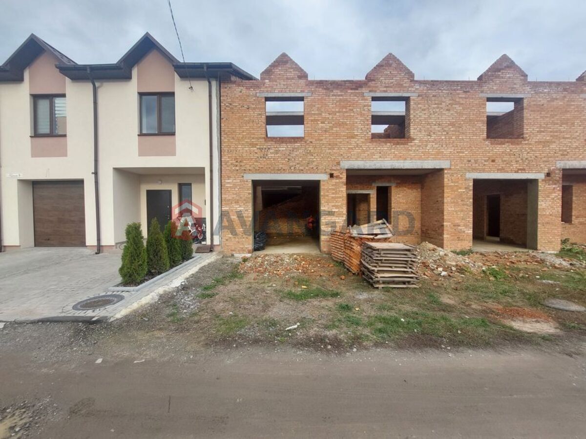 Таунхаус, 160 кв.м. фото 1 Таунхаус, 160 кв.м. фото 1