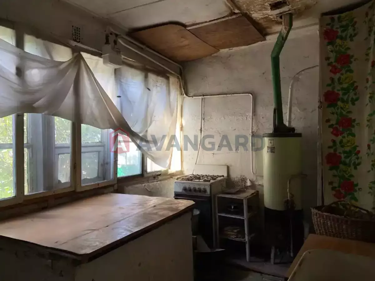 ������� �������, 100 ��.�. ���� 7