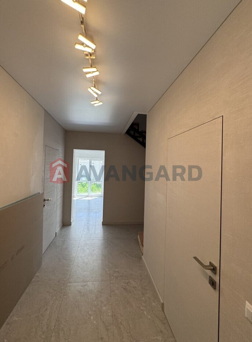 ��������, 104 ��.�. ���� 3