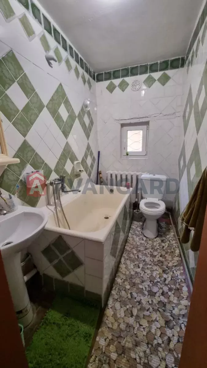 ������� �������, 75 ��.�. ���� 15