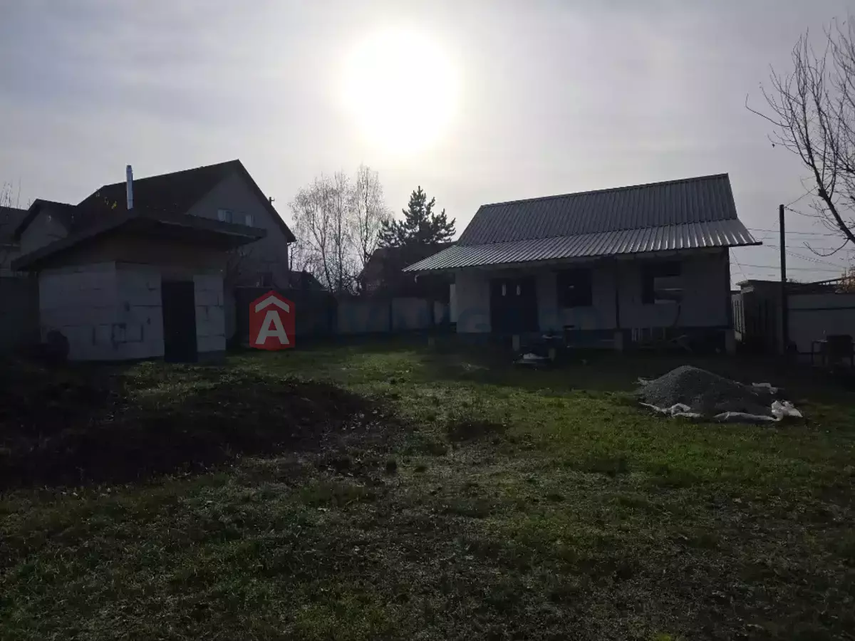 �������, 100 ��.�. ���� 9